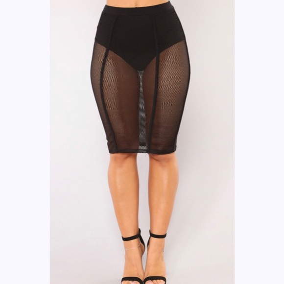 Fashion Nova Dresses & Skirts - Fashion Nova mesh skirt